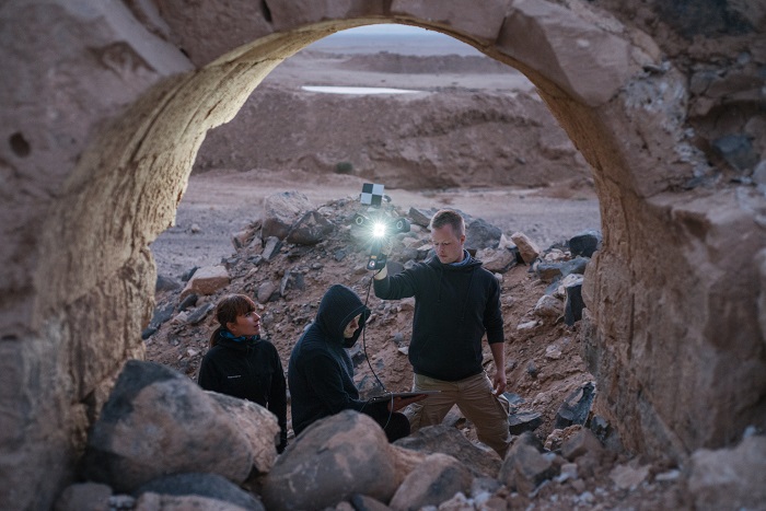 XVII Wyprawa BARI - Jordania 2018. Wykorzystanie ręcznego skaningu laserowego do inwentaryzacji pozostałości łaźni w Tuwaneh (fot. Maciej Bernaś)